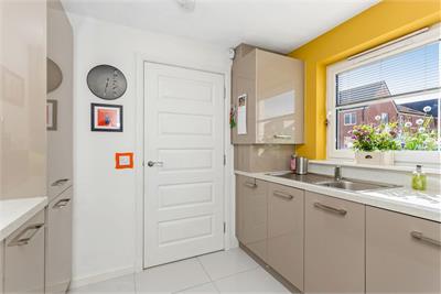 19 Princess Mary Road, Craigmillar, Edinburgh, EH16 4FU - image 5