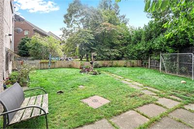 11/8 West Pilton Rise, Pilton, Edinburgh, EH4 4UQ - image 12