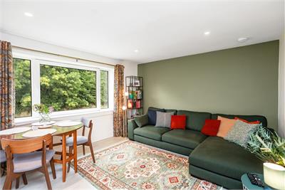 16/6 Meadowfield Drive, Duddingston, Edinburgh, EH8 7NZ - image 4