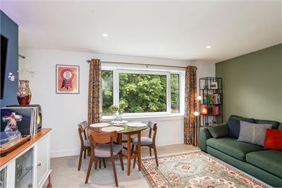16/6 Meadowfield Drive, Duddingston, Edinburgh, EH8 7NZ - image 5