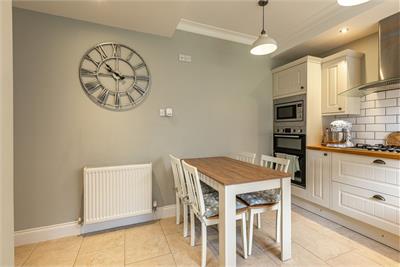 17 Ivanhoe Terrace, Hawick, TD9 8EE - image 11