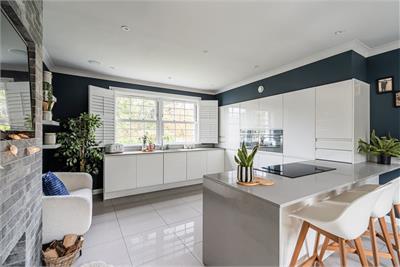 35 Essex Road, Edinburgh, EH4 6LJ - image 3