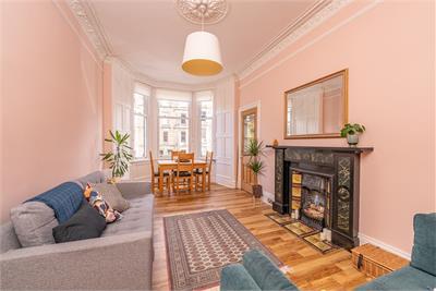 10 (1F3) Wellington Street, Edinburgh, EH7 5ED - image 2