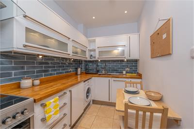 10 (1F3) Wellington Street, Edinburgh, EH7 5ED - image 9