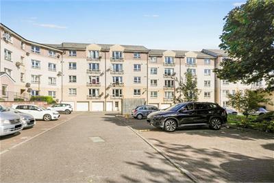 2/6 Whyte Place, Abbeyhill, Edinburgh, EH7 5TA - image 11