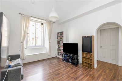 17 (1F4), Dalgety Street, Meadowbank, Edinburgh, EH7 5UN - image 2