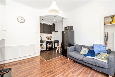 17 (1F4), Dalgety Street, Meadowbank, Edinburgh, EH7 5UN - image 3