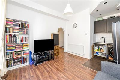 17 (1F4), Dalgety Street, Meadowbank, Edinburgh, EH7 5UN - image 4