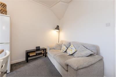 2D Edgefield Road, Loanhead, EH20 9DY - image 4