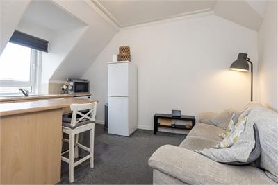 2D Edgefield Road, Loanhead, EH20 9DY - image 5