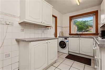 9 Alder Place, Johnstone, PA5 0DE - image 5