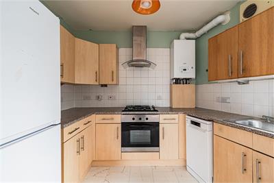4/7 Marine Drive, Edinburgh, EH5 1FD - image 9