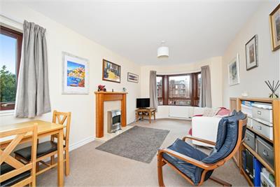 4/6 West Powburn, Newington, Edinburgh, EH9 3EW - image 2