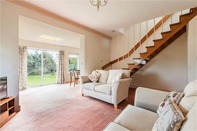 9 Milton Crescent, Edinburgh, EH15 3PF - image 4
