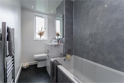 4/4 Oxgangs Farm Gardens, Edinburgh, EH13 9QE - image 16