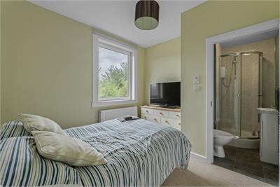 3 Clark Place, Peebles, EH45 8LB - image 7