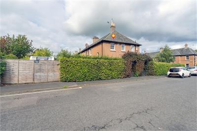 3 Clark Place, Peebles, EH45 8LB - image 1