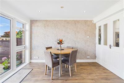 33 Farm Avenue, Lasswade, EH18 1BU - image 11
