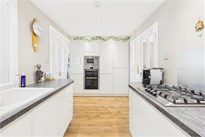 33 Farm Avenue, Lasswade, EH18 1BU - image 6