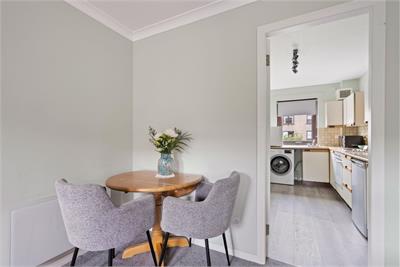 8/4 Coxfield, Gorgie, Edinburgh, EH11 2SY - image 5