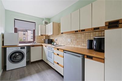 8/4 Coxfield, Gorgie, Edinburgh, EH11 2SY - image 6