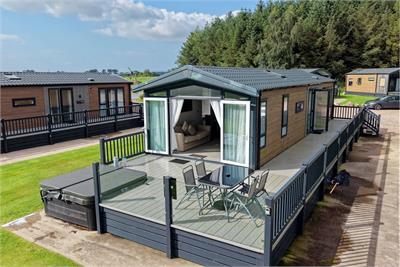 Lakewood Lodge Westlands Country Park, DG12 6RS - image 1
