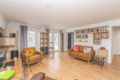 22 Pillans Walk, Edinburgh, EH6 7DY - image 3
