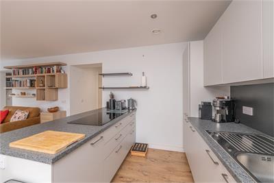 22 Pillans Walk, Edinburgh, EH6 7DY - image 8
