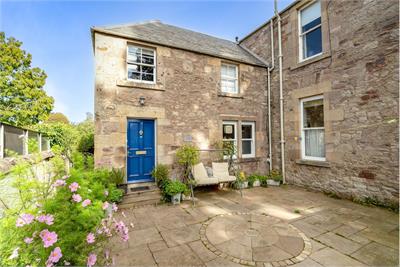 Tweedford House, Abbotsford Grove, Kelso, TD5 7BN - image 1