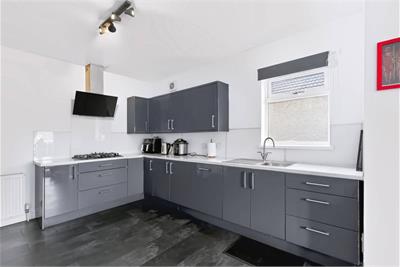 18 Sandwood Road, , Glasgow, G52 2PW - image 6