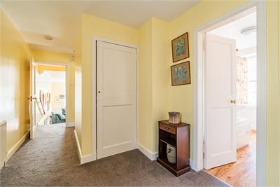 3/2 Chessels Court, Edinburgh, EH8 8AD - image 13