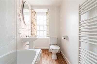 3/2 Chessels Court, Edinburgh, EH8 8AD - image 17