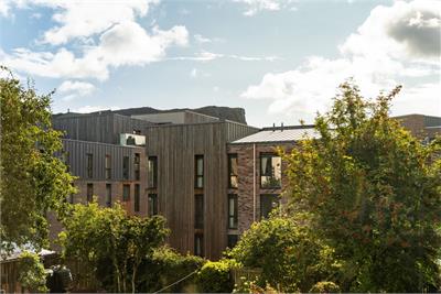 3/2 Chessels Court, Edinburgh, EH8 8AD - image 18