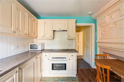 3/2 Chessels Court, Edinburgh, EH8 8AD - image 6