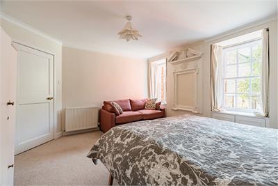 3/2 Chessels Court, Edinburgh, EH8 8AD - image 8