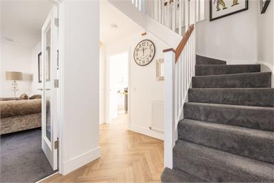 14 Wightman Road, Winchburgh, EH52 6AS - image 10