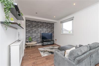 4/6 Ferry Gait Place, Edinburgh, EH4 4GN - image 2