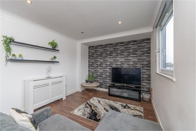 4/6 Ferry Gait Place, Edinburgh, EH4 4GN - image 3