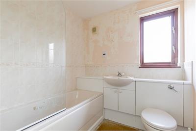 22/8 South Elixa Place, Edinburgh, EH8 7PG - image 7