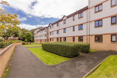 22/8 South Elixa Place, Edinburgh, EH8 7PG - image 9