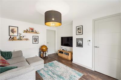 28 Redsman Drive, Edinburgh, EH15 3RG - image 4
