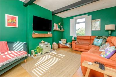 4 Northfield Crescent, Edinburgh, EH8 7PU - image 2