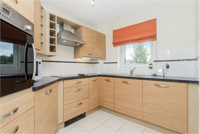 Flat 32, Lyle Court 25 Barnton Grove, Edinburgh, EH4 6EZ - image 3