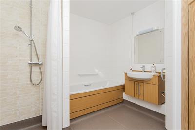 Flat 32, Lyle Court 25 Barnton Grove, Edinburgh, EH4 6EZ - image 5
