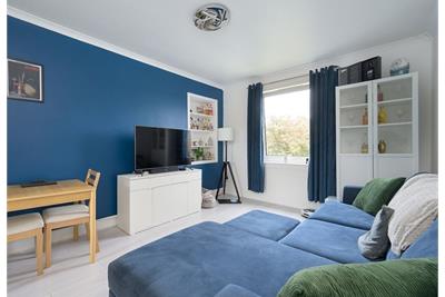 229/6 Calder Road, Edinburgh, EH11 4RG - image 2
