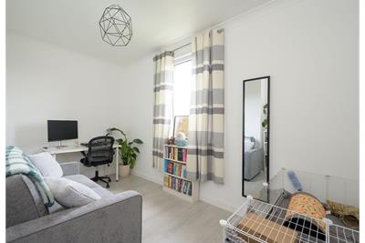 229/6 Calder Road, Edinburgh, EH11 4RG - image 12
