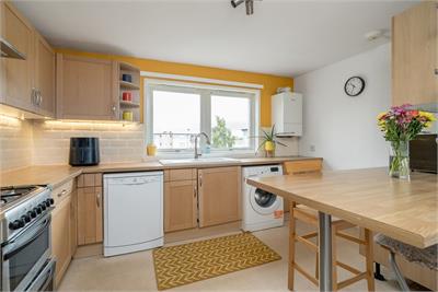 1/6 Southhouse Place, Gracemount, Edinburgh, EH17 8FR - image 4
