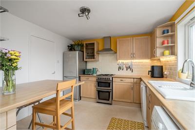 1/6 Southhouse Place, Gracemount, Edinburgh, EH17 8FR - image 5