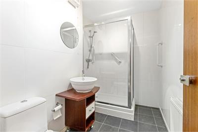 2/2 Craigleith Avenue South, Ravelston, Edinburgh, EH4 3LQ - image 16