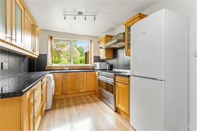 2/2 Craigleith Avenue South, Ravelston, Edinburgh, EH4 3LQ - image 7